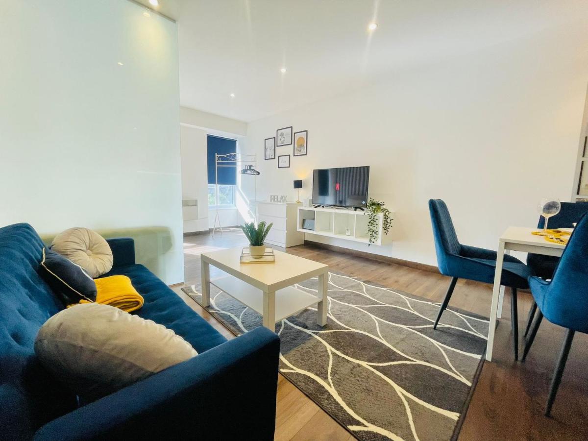 Park Street Apartment Luton By Hostaguest Ngoại thất bức ảnh