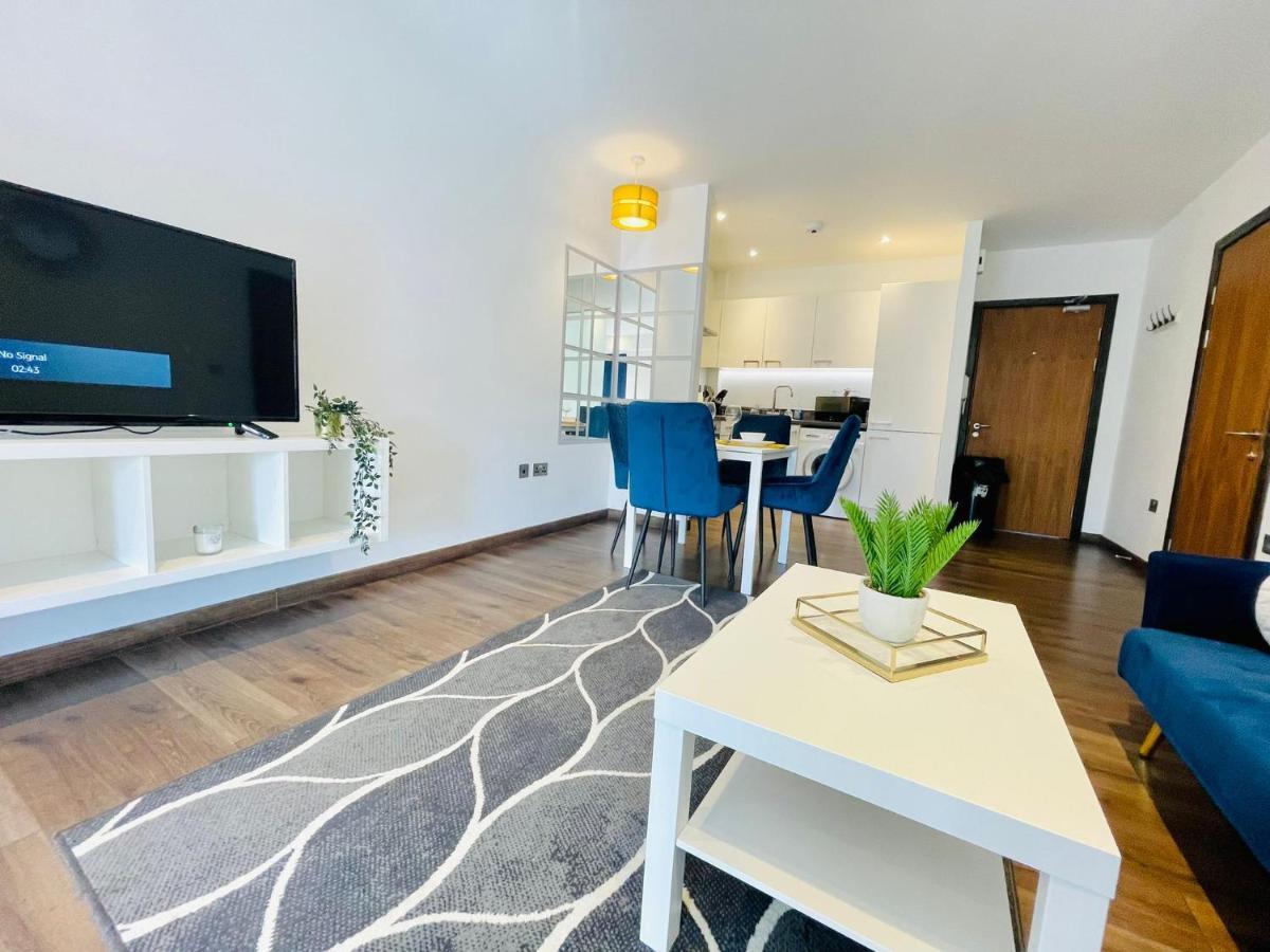 Park Street Apartment Luton By Hostaguest Ngoại thất bức ảnh